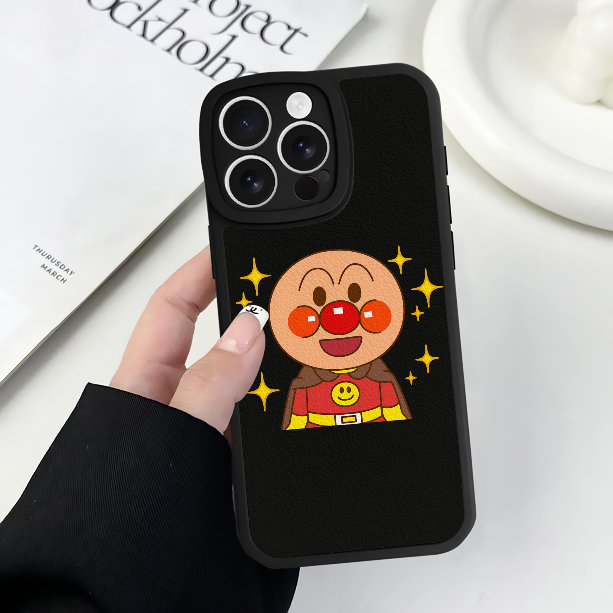 （画像用） アンパンマン Anpanman 【iPhone 16シリーズ対応】シリコンスマホケース（レザー調） 材質：シリコン